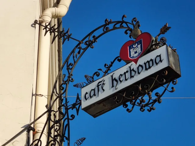 Cafe Herbowa